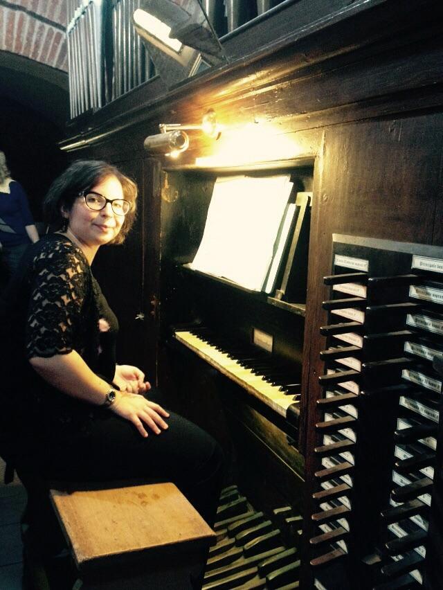 Veronica in contesto istituzionale